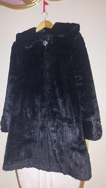 Şuba yaxşı vəziyyətdədir. Razmeri M dir. Tünd qara rəngdir. Ünvan — 1