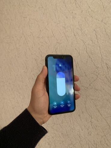 iphone 12 pro max vietnam malı: IPhone 11, 64 GB, Qara, Face ID — 4