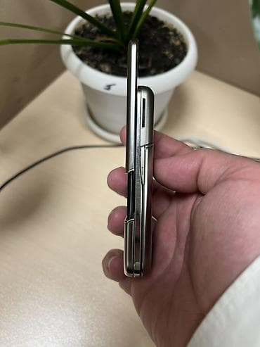 nokia e70: Nokia rəng - Gümüşü, Düyməli — 9