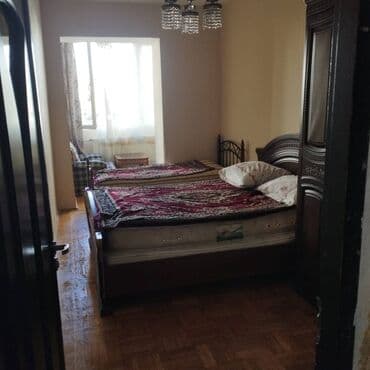 ağ şeher evler: Gənçlik metrosunun yaxınlığında Atatürk parkına yaxın 9 mertebeli — 2