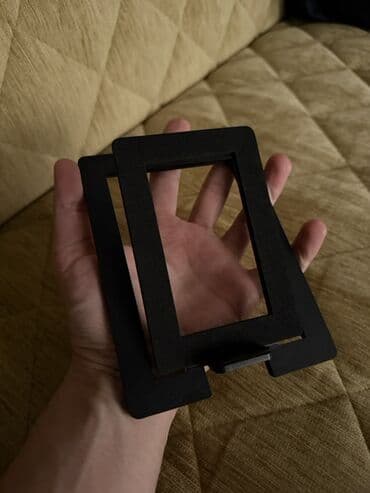 Radio: 2 ədəd masa üstü kalonkalar üçün dəmir altlıqlar satıram. Qırığı — 2