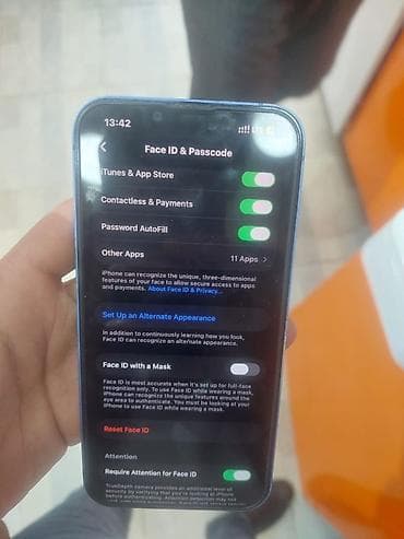 Bentley: IPhone 13, 128 GB, Mavi, Face ID — 3