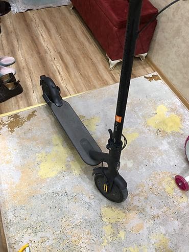 CD, DVD диски и кассеты: Xiaomi mi scooter,əla vəziyyətdə,az istifadə olunub,hər şeyi işləkdir — 2