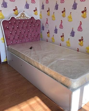 Carpayi fabrik istehsalidir. 90×200 sandiqli bazalidir. catdirma