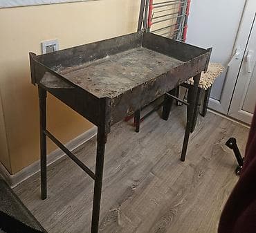 Metall manqal/şiş kababı sobası 40X70 ölçülü manqal 3-4 dəfə işlənib at lalafo.az Metall manqal/şiş kababı sobası 40X70 ölçülü manqal 3-4 dəfə işlənib