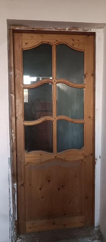 Qapılar və aksessuarlar: Şüşəli taxta otaq qapısı - Material: təbii ağac (taxta) karkas və — 2