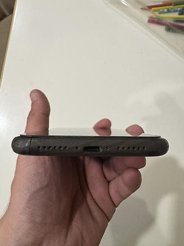 iphone telefonu: IPhone 11, 64 GB, Qara, Face ID — 4