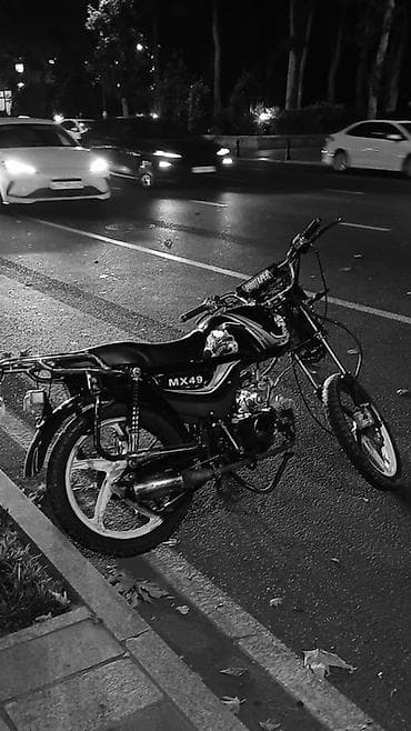MX49 motosiklet Heç bir pırblem yoxdu otur sür zavod reyal alana — 1