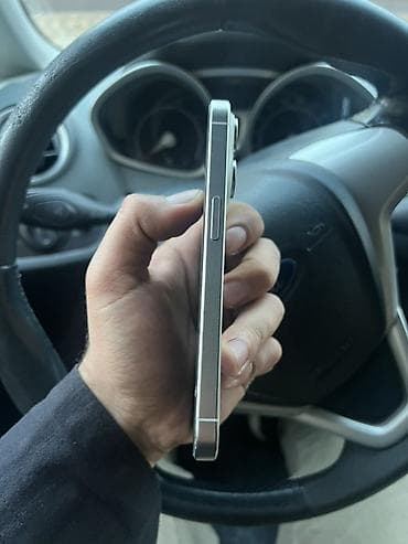 ipad 11 m4: IPhone 15 Pro, 128 GB, Natural Titanium — 4