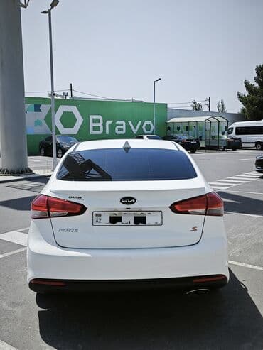 kia rio icarəsi: Günlük, Kia, Depozitsiz, Qalmamaq şərti ilə, Depozitlə — 3