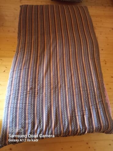 yorğan döşək: Böyüklər üçün Bir yarım Qış üçün Yun Yorğan, Ünvandan götürmə — 4