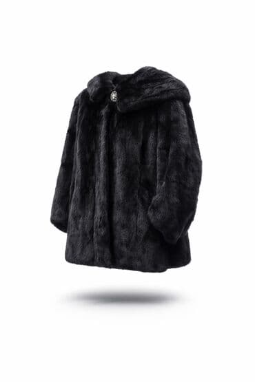 Cinslər: Şuba Snejnaya Koroleva Etiketka ve cexolu var — 1