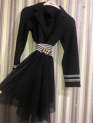Qara şık qiyafət dəsti - Stil: Blazer kəsimli üst hissə və tül ətək — 1