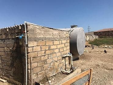 Дома: 2 hektar ümumi sahəyə malik, çıxarışlı (kupçalı) torpaq sahəsi — 5