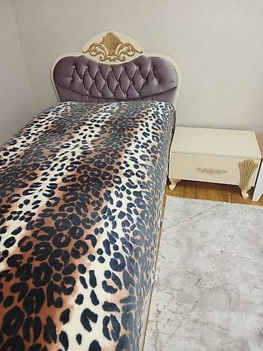 metbex stolu islenmis: Təknəfərlik çarpayı, Tumba, Azərbaycan, İşlənmiş — 1