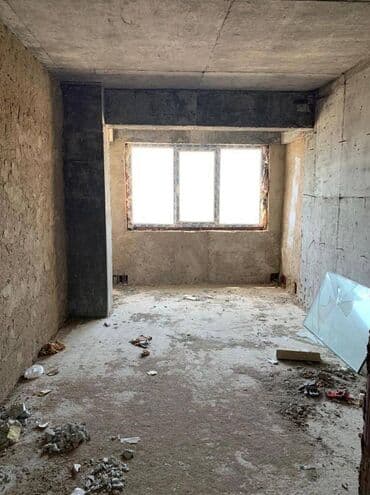 18 yaşdan aşağı iş: 3 otaqlı, Yeni tikili, m. Xalqlar Dostluğu, 105 kv. m — 5