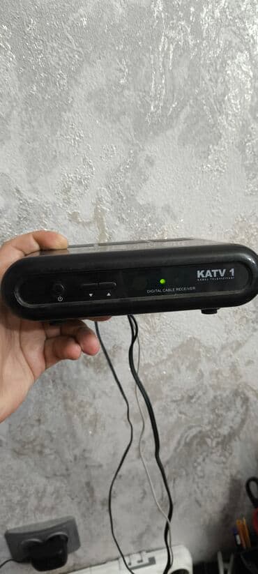 tuner satilir: Xaiş ediblər paylaşım. Köhnə model kartnan olan. İşlək vəziyyətdə — 1