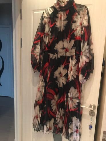 Платье почти как новое . Одевалось один раз на свадьбу . Размер 42 — 1