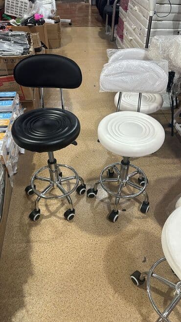 metbex oturacaqlari: Təkərli tabure, hündürlüyü tənzimlənən xrom əsaslı, rahat oturacaq və — 1