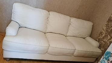 Ağ reng divan üzduyude var - Rəng: süd ağ - Oturacaq: 3 böyük