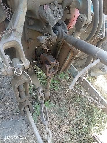 lovol 504 b: Belarus MTZ-80 traktor - Kabinalı, dizel mühərrikli MTZ-80 - Öndən — 2
