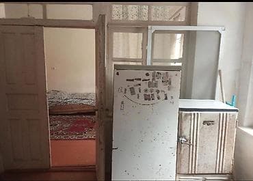 memar ecemi kiraye ev: Ancaq oğlanlara verilir. Kommunal ödənişlər qiymətə daxildir. Həyət — 4