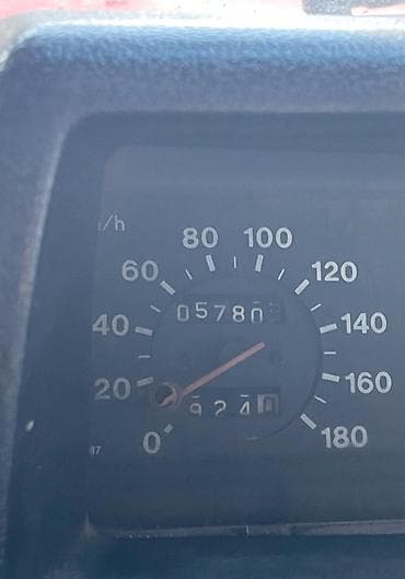 niva oturacaqlar satilir: VAZ (LADA) 4x4 Niva: 1.7 l | 1997 il 58000 km Ofrouder/SUV — 3