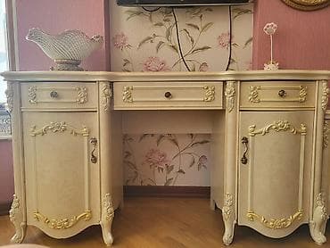 stullar islenmis: Klassik üslubda makiyaj/iş masası dəsti - Üslub: Barok/klassik, krem — 3