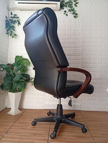 komputer kreslosu: Təkərli, Qolları tənzimlənir, Dəri — 3