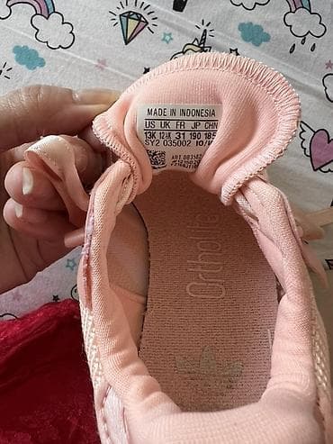 krosofka: Rəng - Çəhrayı Krossovkalar, Adidas, Ölçü: 31, Qız üçün — 1