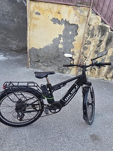 velosepet: Velosiped yaxşı vəziyyətdədir. getməyində problem yoxdur. arxa təkər — 2