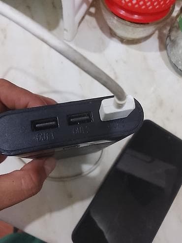 150 gb internet: Powerbank – çoxportlu daşınan enerji bloku - Göstərici ekranı — 4