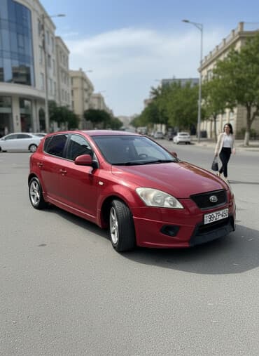 disk qapaq: Kia Ceed: 1.4 l | 2007 il Hetçbek — 3