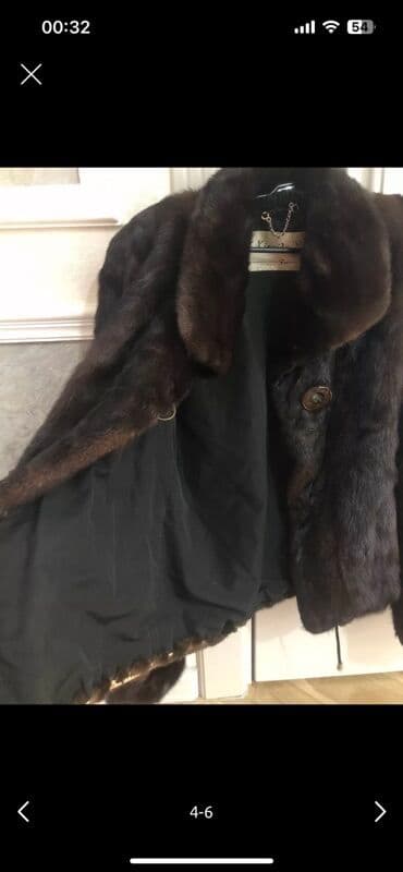 женские меховые снуды: Пальто, цвет - Коричневый — 4