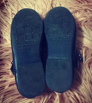 Праздничные костюмы: Razmer:32, stelka 20sm, tund goy rengdedi, laklidi, 10 manat ayaqqabi — 5