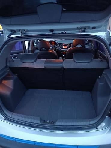 kia rio stopu: Kia Pride: 1.5 l | 2010 il Hetçbek — 3