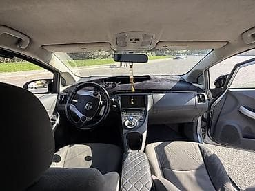 prius ön şüşə: Toyota Prius – hibrid həcmli şəhər sedanı/hatchback Texniki — 5