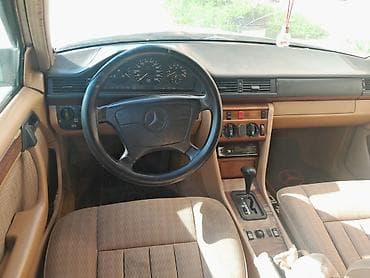 carolla disk: Mercedes-Benz E 220: 2.2 l | Sedan — 4