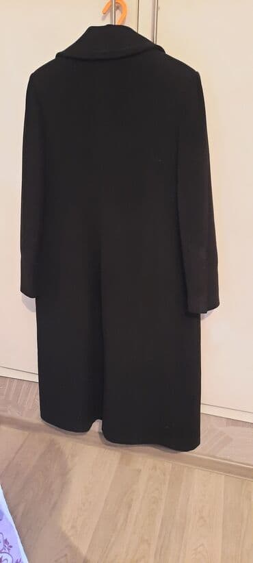 qara reng sekil: 1 dəfə geyinilib. Baha alınıb. Aşağı yeri var — 2