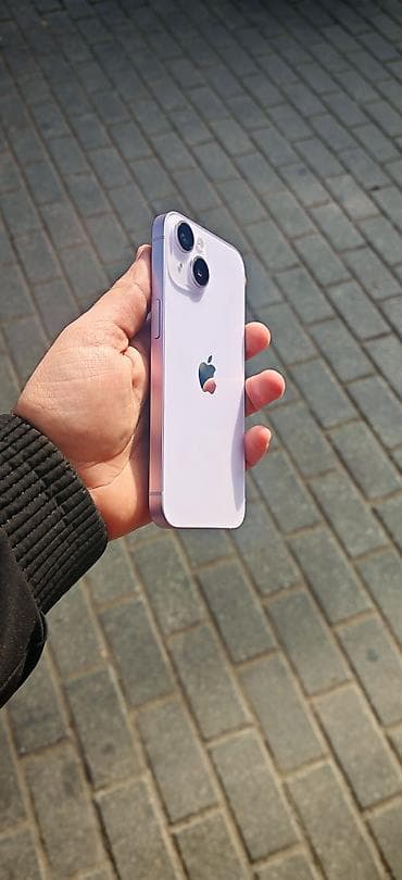 son model tv: IPhone 14, Face ID — 1