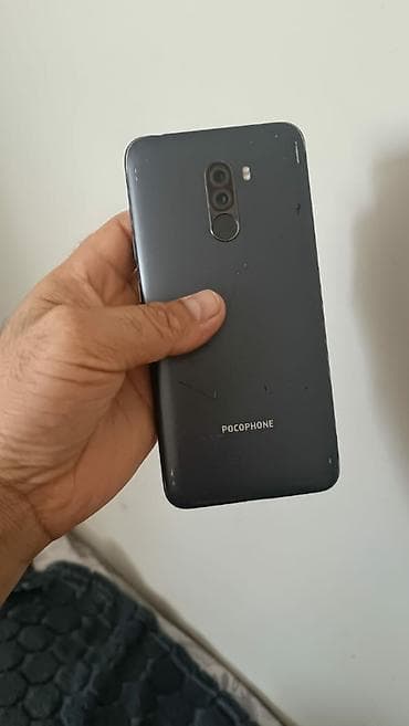 телефон fly fs520 selfie 1: Poco Pocophone F1, 128 ГБ, цвет - Черный, Отпечаток пальца — 3