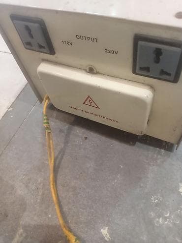 ROCIAD SVC-2000 — AC Avtomatik Gərginlik Tənzimləyicisi (Servo Motor — 1