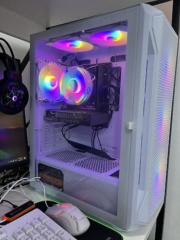 Monitor : Acer 24 inch (100Hz) keys: Sevenhero white (6 RGB FAN)