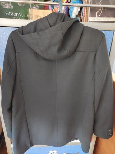 qış geyimi: •Yalnız 1 dəfə geyinilib• •Brendi: Costumen• •Kapşonkası çıxarılıb — 2