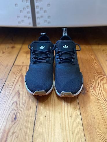 Мужская обувь: Adidas Originals NMD R1 kişi idman ayaqqabısı - Rəng: qara üst, ağ — 1