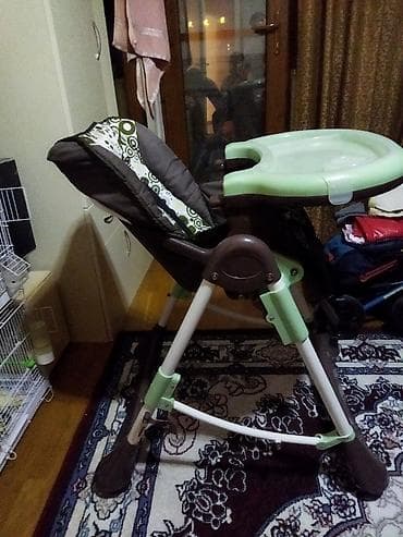 Uşaq geyimi və ayaqqabıları: Usaq yemek ustolu əla vəziyətdə təmiz 1 ay islənib təcili satilir — 8