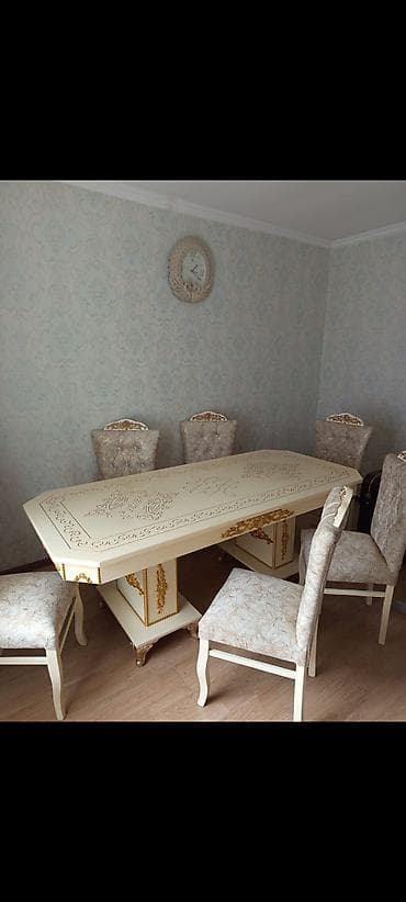 kohnə stul: Qonaq otağı üçün, İşlənmiş, Dördbucaq masa, 6 stul — 1