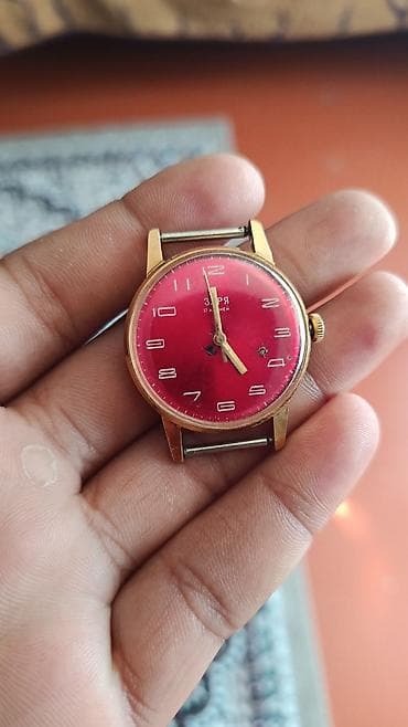 qizil saatlar: Məhsul: Mexaniki qol saatları (2 ədəd) 1) Raketa – 16 JEWELS - — 2