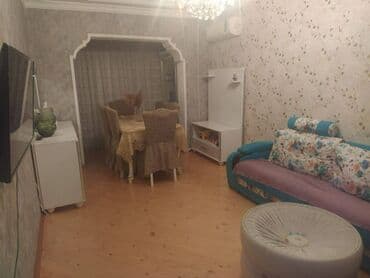 ilkin ödənişi 10000 olan evlər: Bakı, 3 otaqlı, Köhnə tikili, m. Həzi Aslanov, 90 kv. m — 3