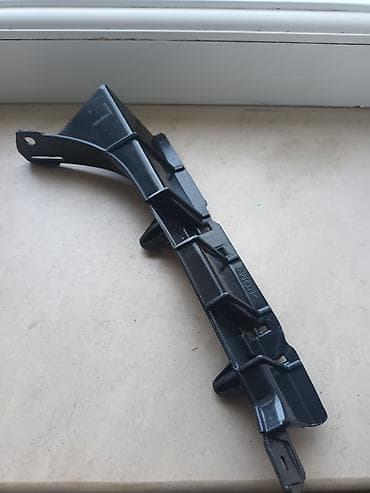 Məhsul: Ön qanad örtüyü üçün daxili bərkidici dayaqlıq (braket)